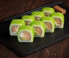 U7-California-con-salmon-asado